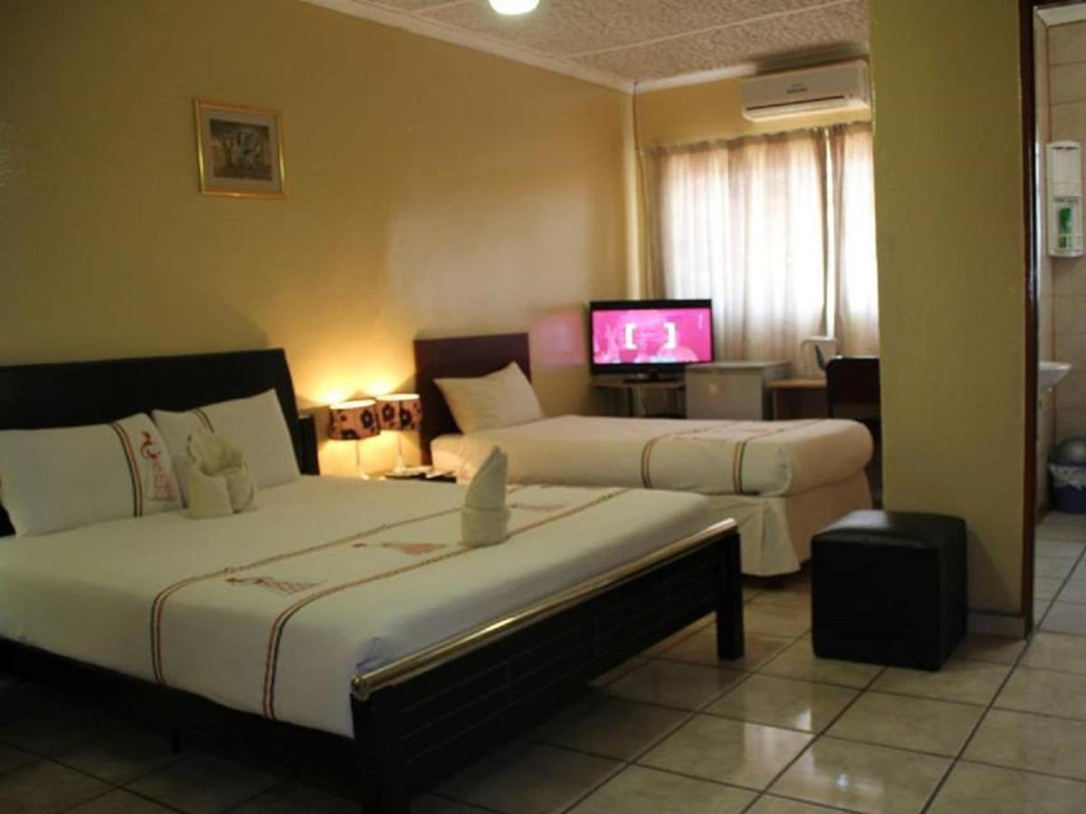 Nkanga Hotel Касане Экстерьер фото