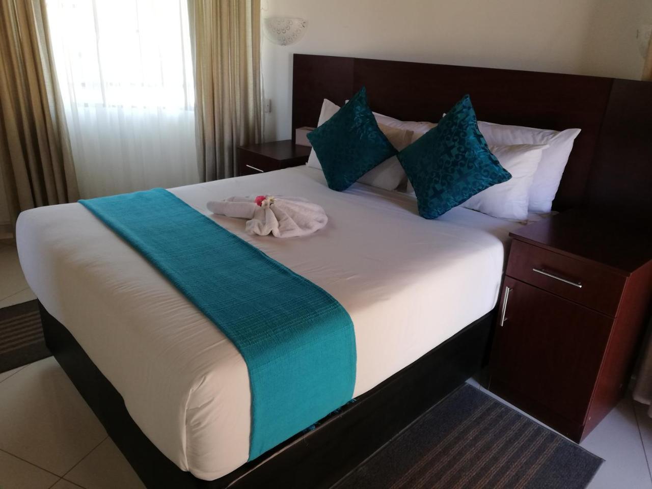 Nkanga Hotel Касане Экстерьер фото